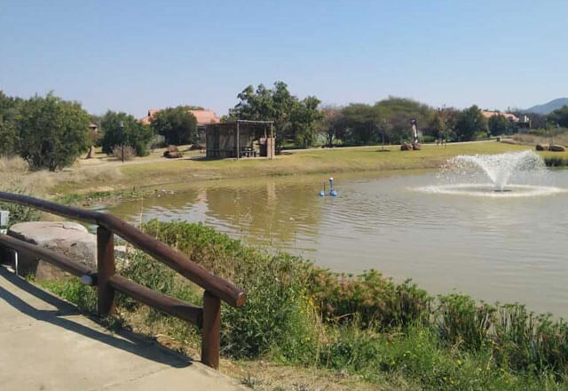 Tranquil New Dam Makes Bush Holidays More Memorable
